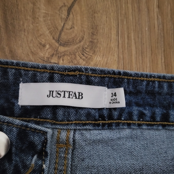 Just Fab Denim Shorts - Picture 3 of 3